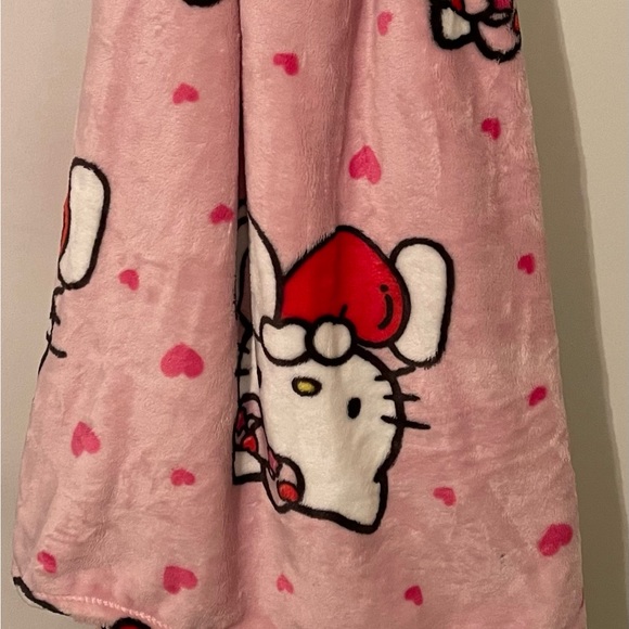 Hello Kitty I 🩷 U Plush Throw Blanket NWT 50 x 70 - Picture 2 of 3